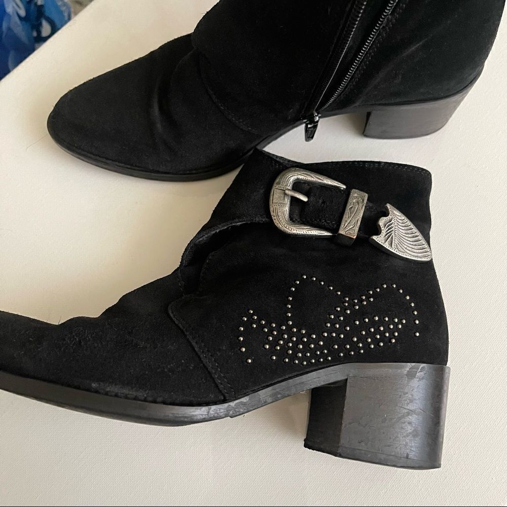 BIANCO Boots Black Suede Bucke Size 7 studded - Picture 5 of 8